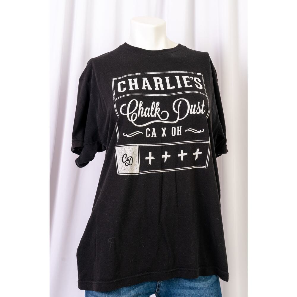 Charlie's Chalk Dust Men's tshirt size Small